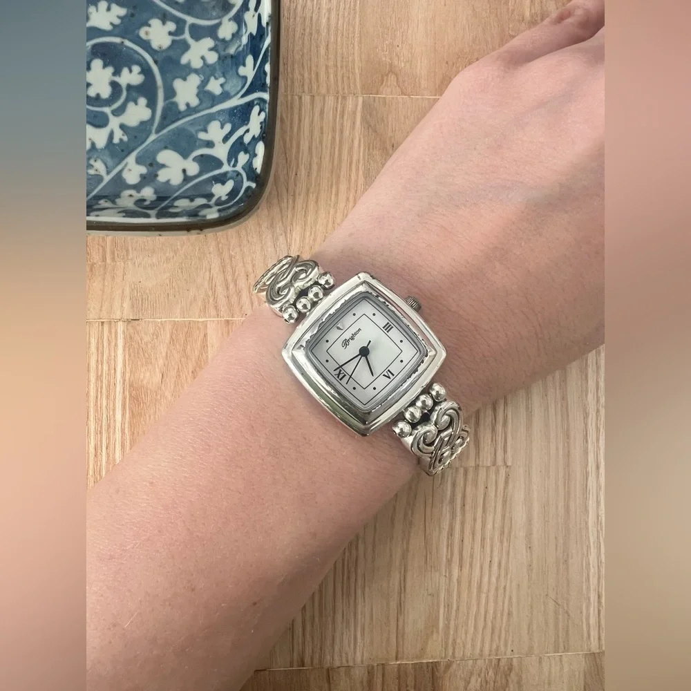 Brighton ladies Santa Rosa silver tone watch bracelet NEW BATTERY